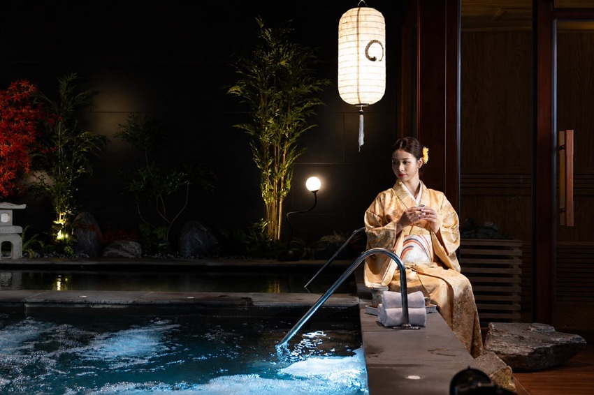 The Grand Dragon Hotel 4