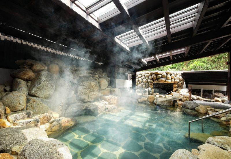 M&ocirc; h&igrave;nh onsen Nhật Bản v&agrave; những điều cần biết khi đầu tư